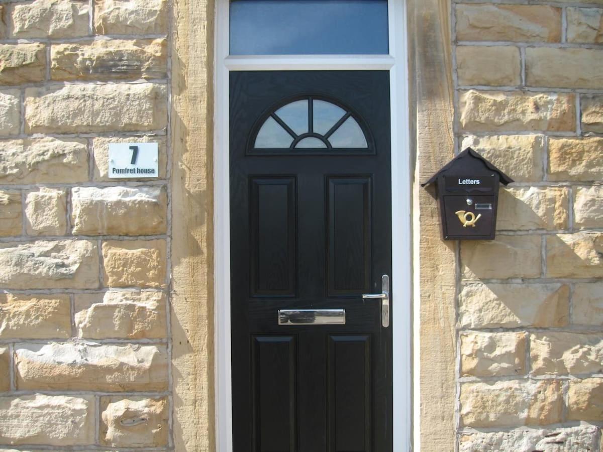 Pomfret House, Perfect Guest Villa in Burnley Extérieur photo